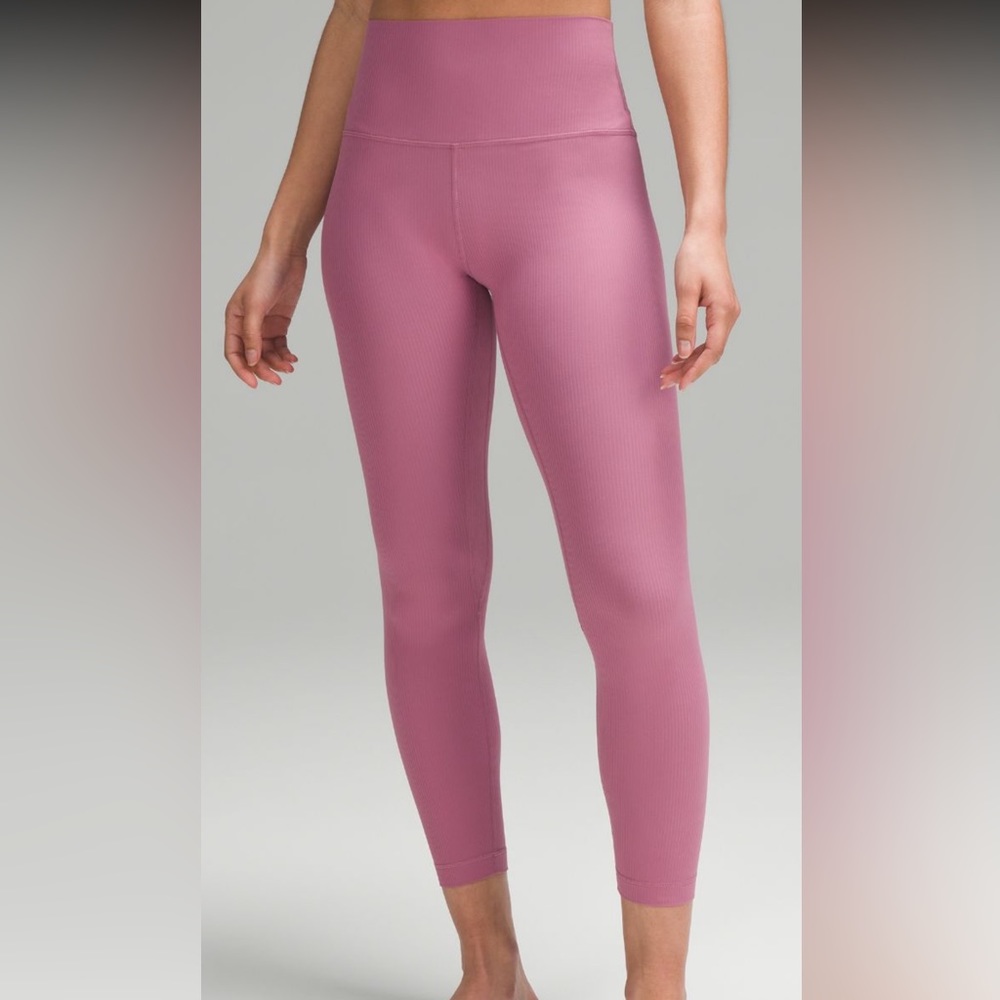 Lululemon Wunder Under 25 in legging